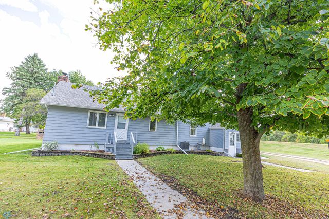 5005 Oakport Street N, Moorhead, MN 56560