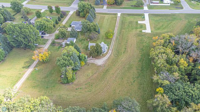 5005 Oakport Street N, Moorhead, MN 56560