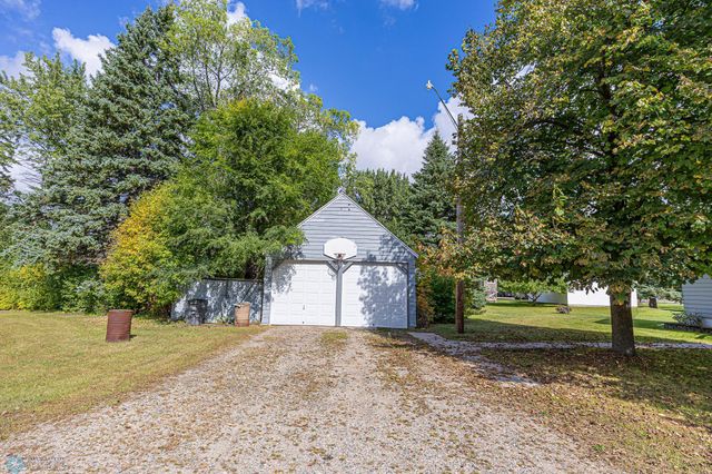 5005 Oakport Street N, Moorhead, MN 56560