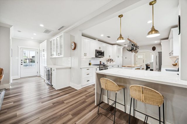 925 E 26th Street, Houston, TX 77009