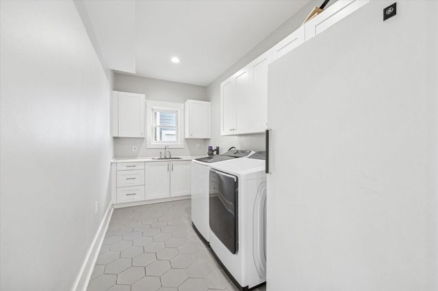 925 E 26th Street, Houston, TX 77009