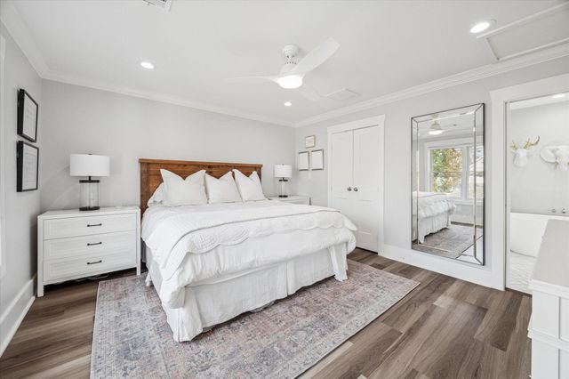 925 E 26th Street, Houston, TX 77009