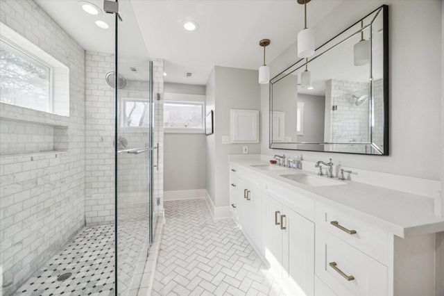 925 E 26th Street, Houston, TX 77009