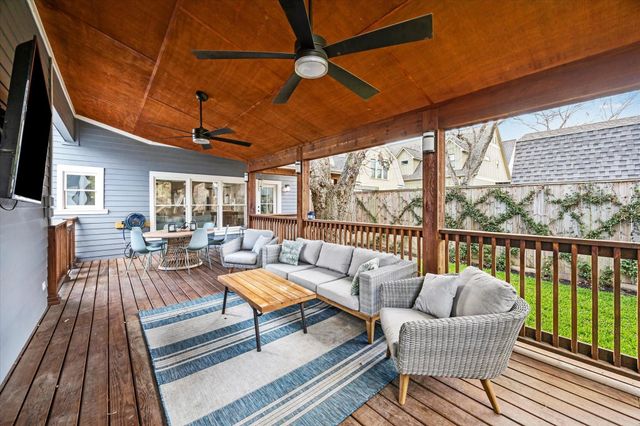 925 E 26th Street, Houston, TX 77009