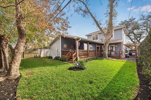 925 E 26th Street, Houston, TX 77009