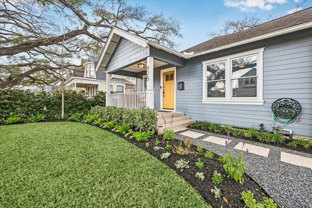 925 E 26th Street, Houston, TX 77009