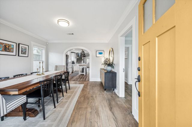 925 E 26th Street, Houston, TX 77009