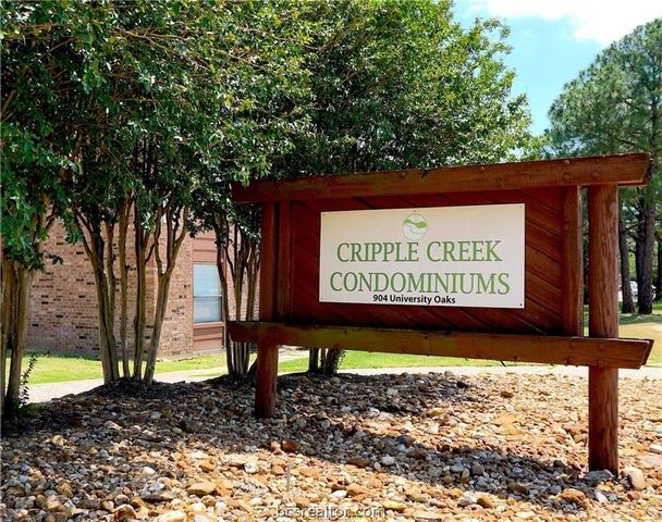 904 University Oaks 137, College Station, TX 77840