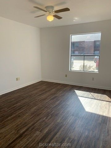 904 University Oaks 137, College Station, TX 77840
