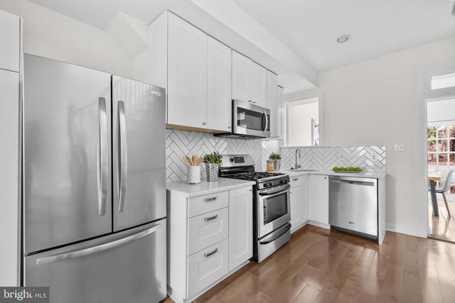 320 G ST SE, Washington, DC 20003