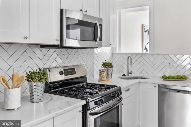 320 G ST SE, Washington, DC 20003