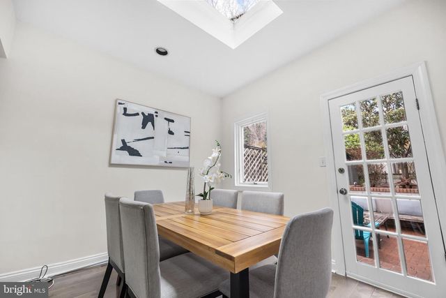 320 G ST SE, Washington, DC 20003