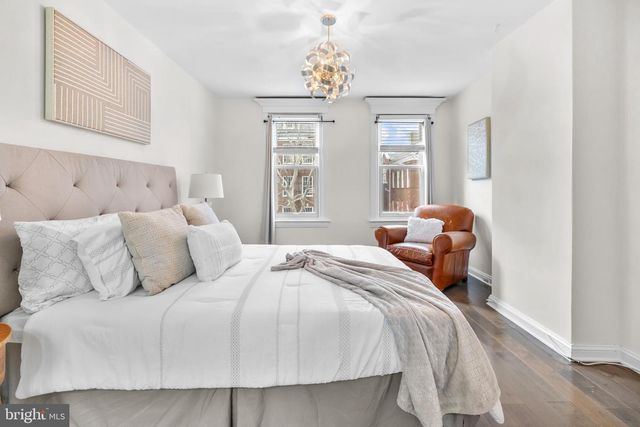 320 G ST SE, Washington, DC 20003