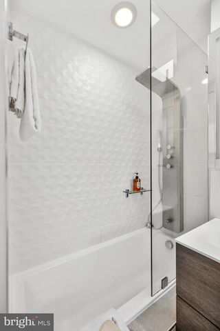 320 G ST SE, Washington, DC 20003