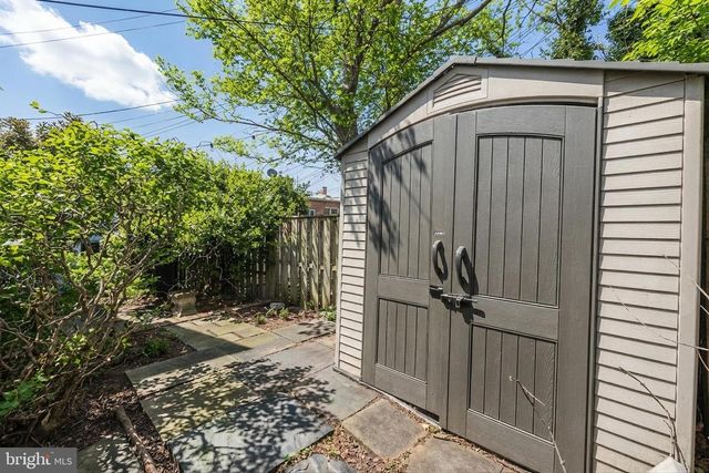 320 G ST SE, Washington, DC 20003