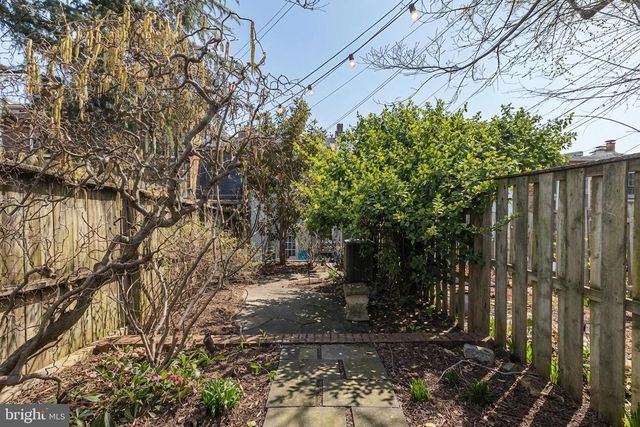 320 G ST SE, Washington, DC 20003