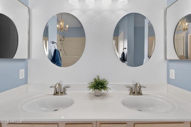 6208 E RIVERDALE Street, Mesa, AZ 85215