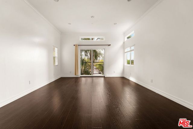 22202 Avenue San Luis, Woodland Hills, CA 91364