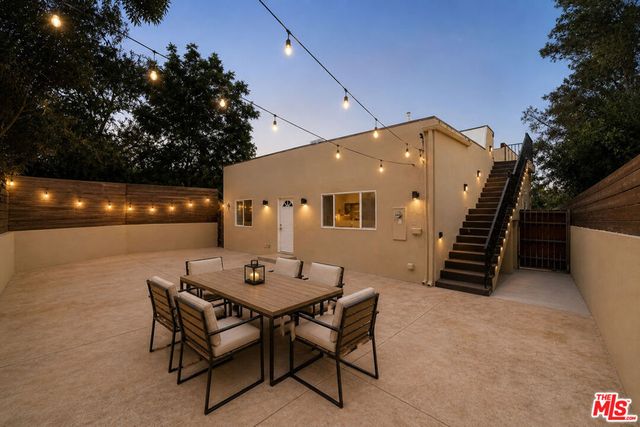 22202 Avenue San Luis, Woodland Hills, CA 91364