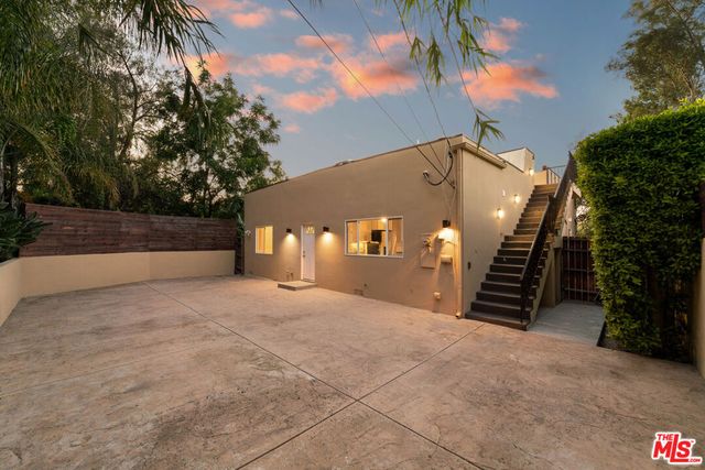 22202 Avenue San Luis, Woodland Hills, CA 91364
