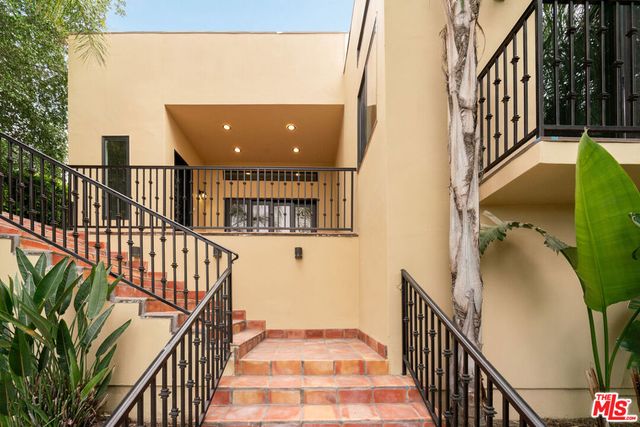 22202 Avenue San Luis, Woodland Hills, CA 91364