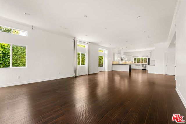 22202 Avenue San Luis, Woodland Hills, CA 91364
