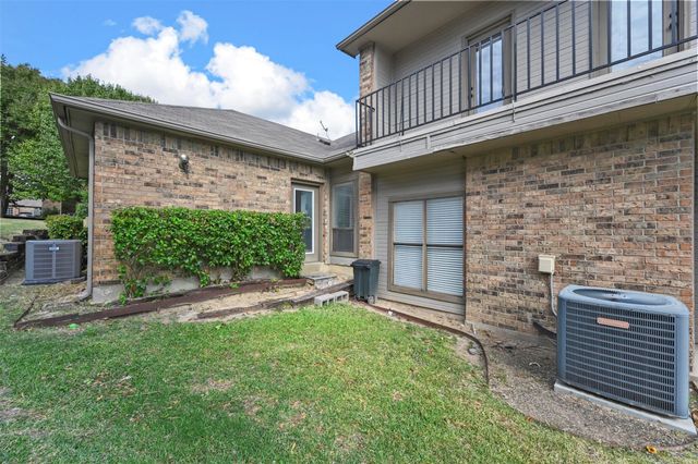 3500 E Park Boulevard 203, Plano, TX 75074