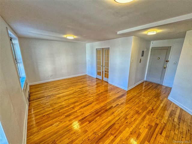 67-25 Dartmouth Street 3L, Forest Hills, NY 11375