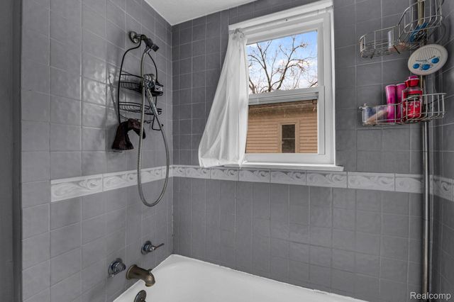 6605 BAILEY Street, Taylor, MI 48180