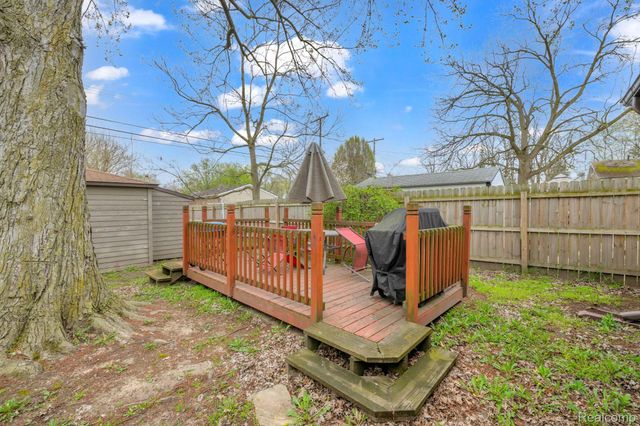 6605 BAILEY Street, Taylor, MI 48180