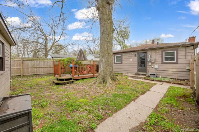 6605 BAILEY Street, Taylor, MI 48180