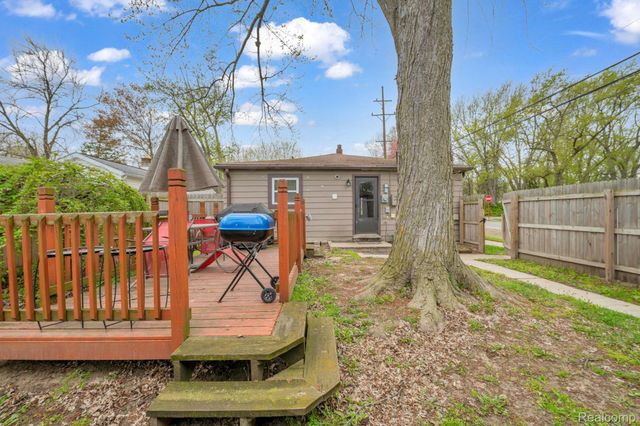 6605 BAILEY Street, Taylor, MI 48180