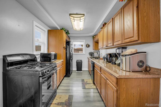 6605 BAILEY Street, Taylor, MI 48180