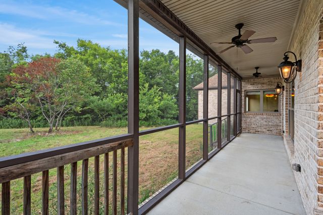 128 Leath Ln, Bethpage, TN 37022