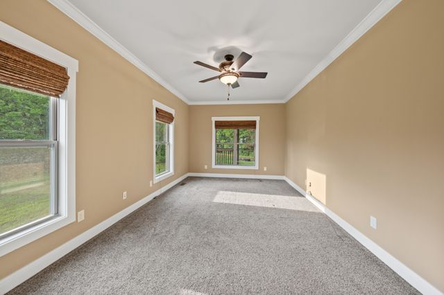 128 Leath Ln, Bethpage, TN 37022