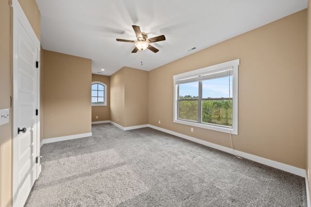 128 Leath Ln, Bethpage, TN 37022