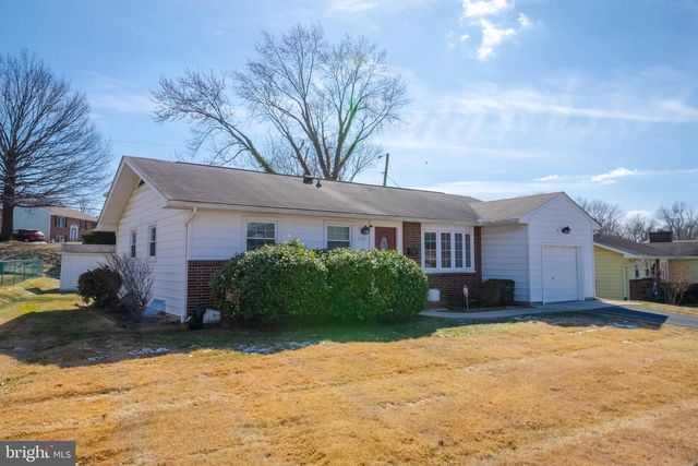 1324 CHAPEL HILL DR, Baltimore, MD 21237