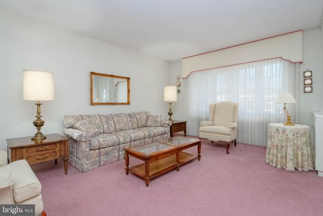 1324 CHAPEL HILL DR, Baltimore, MD 21237