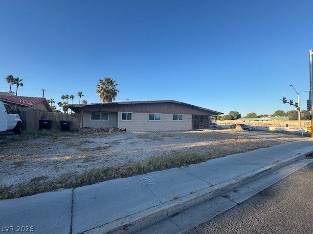 2300 West Oakey Boulevard, Las Vegas, NV 89102