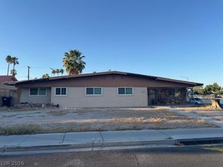 2300 West Oakey Boulevard, Las Vegas, NV 89102
