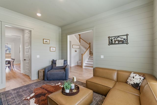 2009 Ellsworth Ln, Arrington, TN 37014