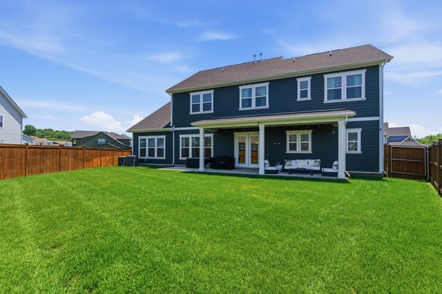 2009 Ellsworth Ln, Arrington, TN 37014