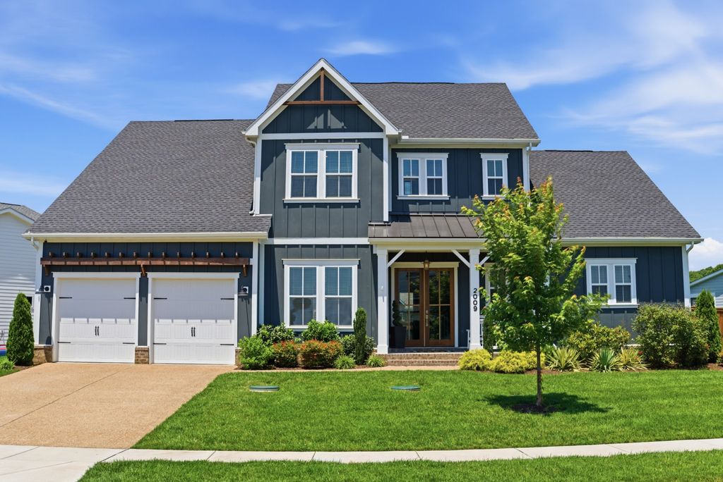 2009 Ellsworth Ln, Arrington, TN 37014