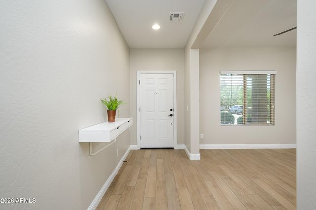 1860 W BUCKHORN Trail, Phoenix, AZ 85085