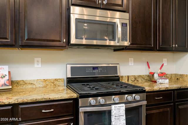 1860 W BUCKHORN Trail, Phoenix, AZ 85085