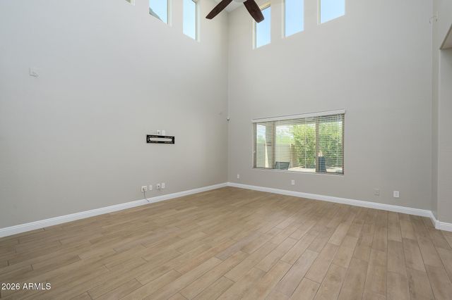 1860 W BUCKHORN Trail, Phoenix, AZ 85085