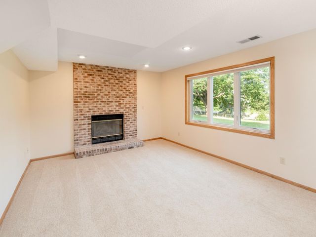 5735 Sycamore Lane N, Plymouth, MN 55442