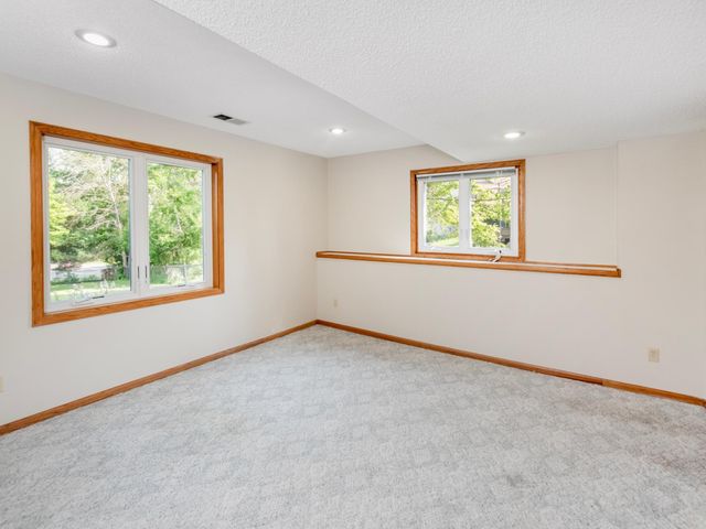 5735 Sycamore Lane N, Plymouth, MN 55442