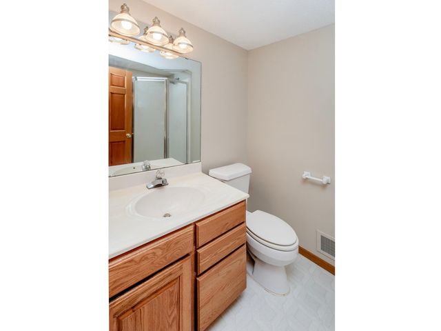 5735 Sycamore Lane N, Plymouth, MN 55442