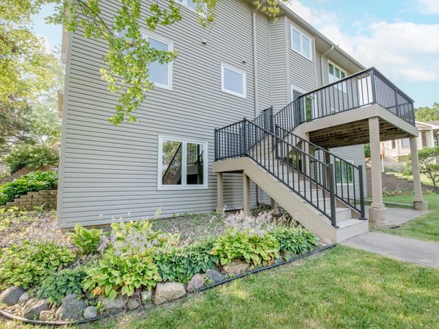 5735 Sycamore Lane N, Plymouth, MN 55442
